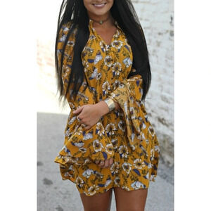 XHILARATION‎  Floral Boho Bell Sleeve Dress Small